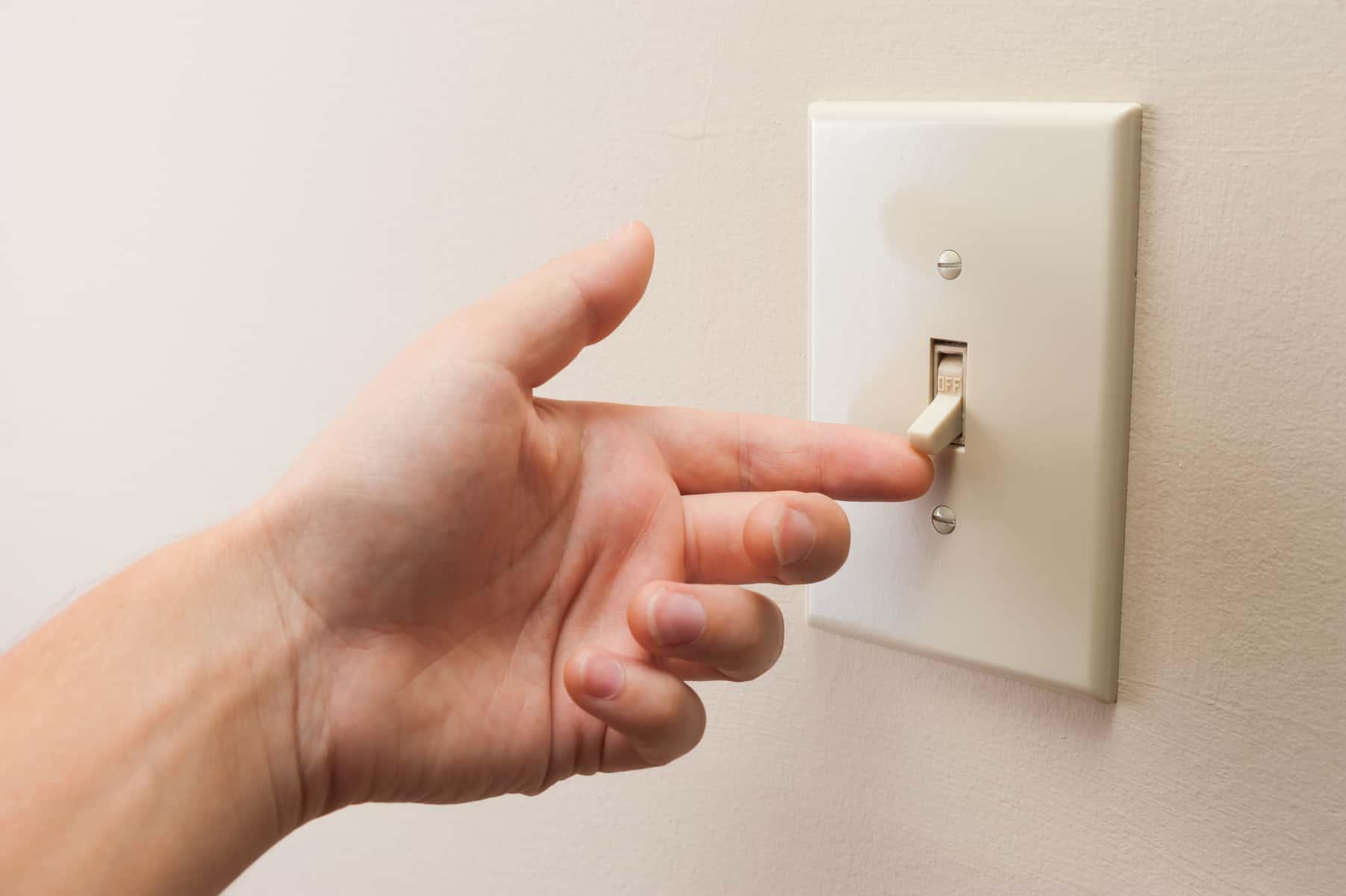 ¿Cómo encender las luces‌ y acceder ‍a los menús?