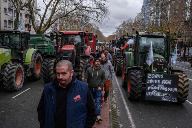 Les images chocs du chaos : Un aperçu de la manifestation