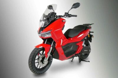 Easy-Watts présente son maxi scooter électrique à batteries remplaçables