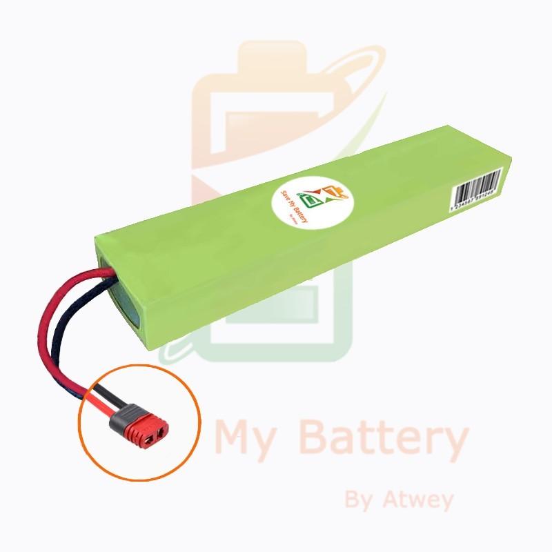 En même temps, cest connecté à la batterie, et la batterie envoie température, tension des cellules, etc. Cest aussi relié au contrôleur, qui renvoie⁢ toutes les‍ spécifications du contrôleur moteur, comme ‌la température ​du contrôleur moteur, la puissance, le courant, la​ phase, ⁤le Duty, ⁣etc. Il y en⁣ a des ⁢dizaines comme ça, ⁣et tu peux les lire sur lordinateur. Ça, tu le vends aussi ​sur ⁣ton site ? Oui, je‍ le vends, mais uniquement en pack,‌ je⁣ ne vends pas le ‌Smart display seul