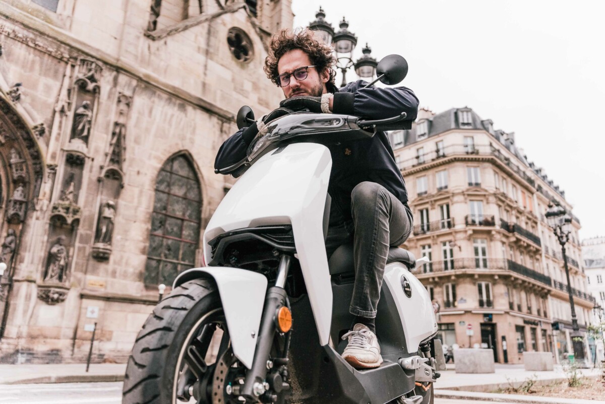 Comparaison de Ninebot Kickscooter ES1 vs ES2