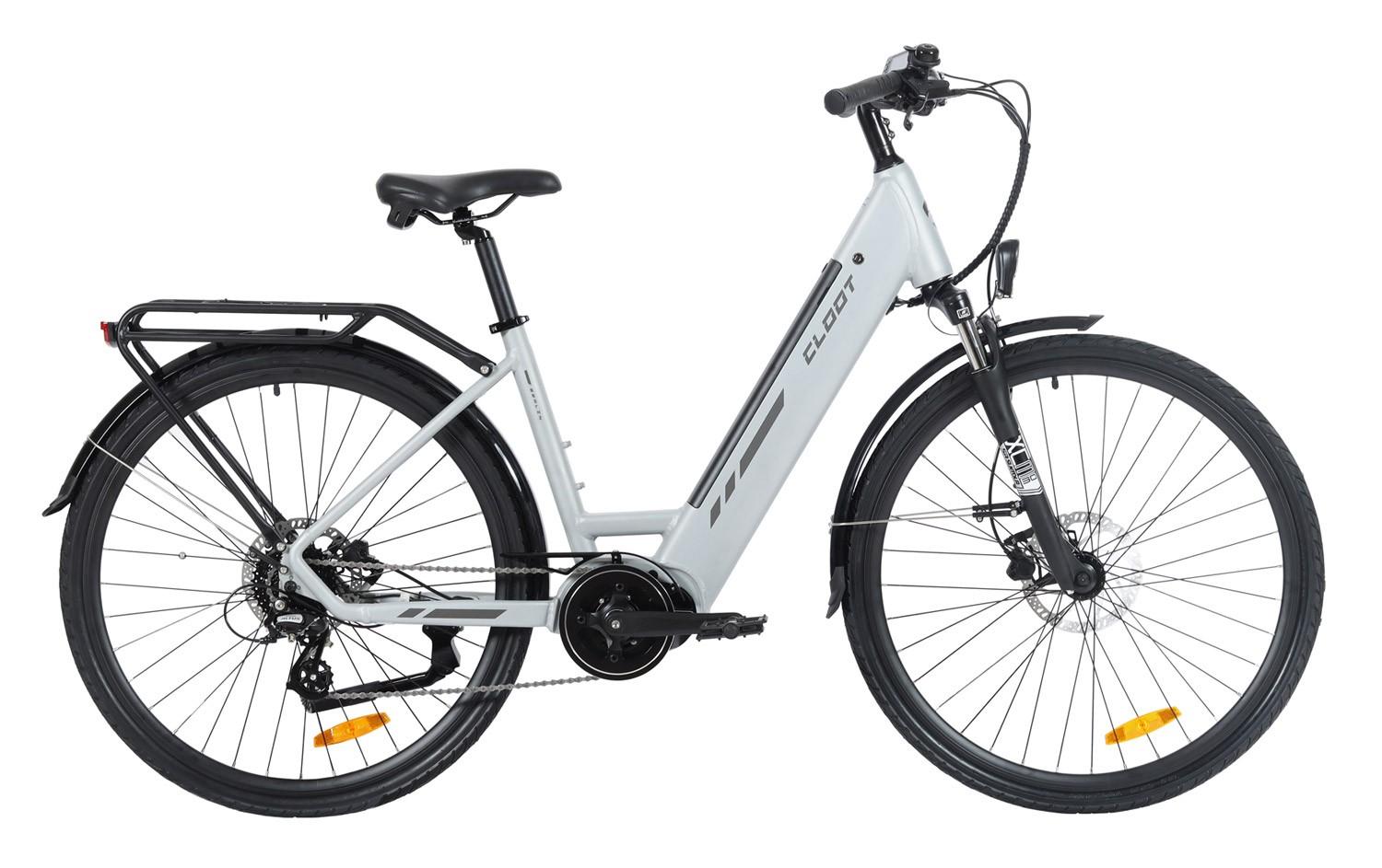 ¡Hola a todos! En este video, vamos a hablar sobre un nuevo bicicleta eléctrica que he estado probando. Al principio, debo decir que el‍ diseño de este bike es bastante atractivo y funcional. La posición de conducción es diferente a la que⁣ estoy acostumbrado, ya que venía de un modelo con un manillar más alto y‍ una postura más relajada